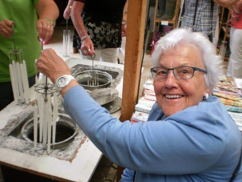 Featured image for “Kaarsen en fakkels maken”